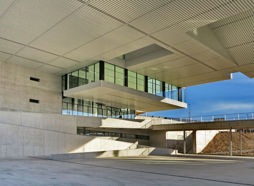 Edificio de Transferencia del Conocimiento y Servicios Generales del Campus de Linares