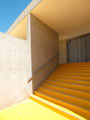 Edificio de aparcamientos y pabellón de acceso del Campus de Linares